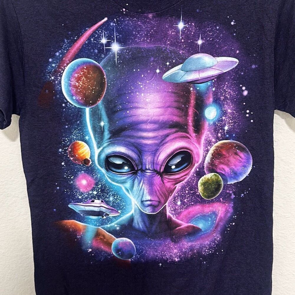 Gildan‎ Mens Dark Purple Alien Outer Space Graphic T-Shirt Size Small - Picture 2 of 6